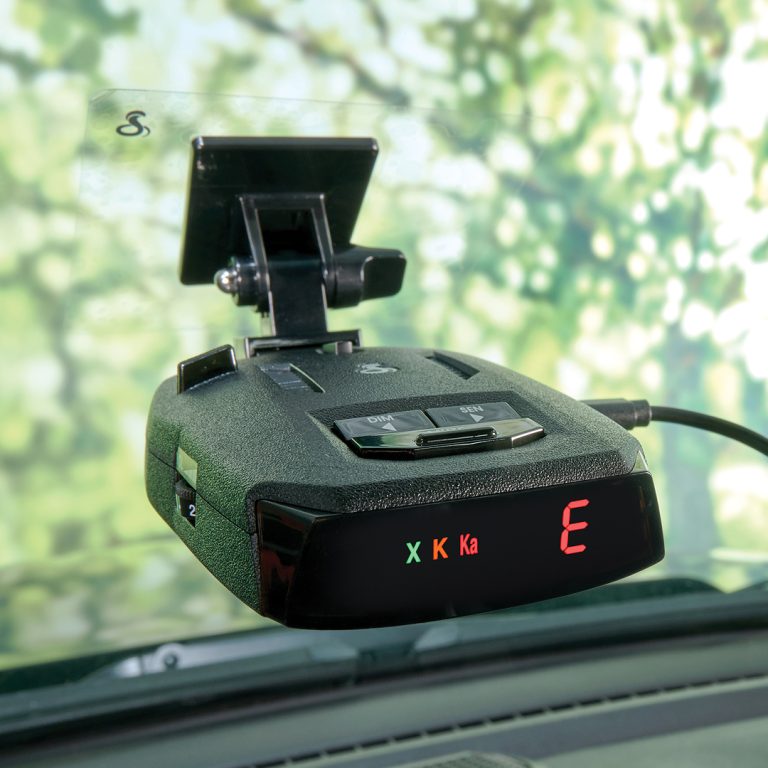 Cobra RAD 390 Brings Affordable Radar Detection