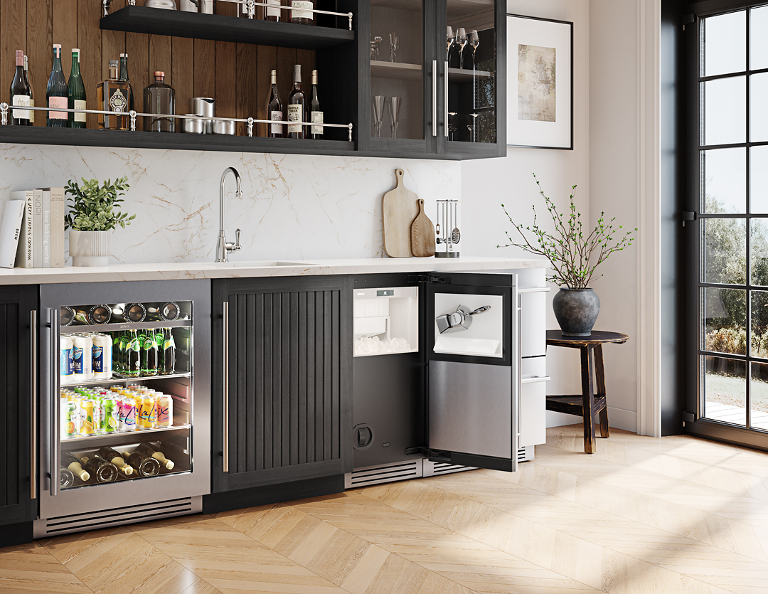 Zephyr Presrv Clear Ice Machine Makes 80 Lbs Daily